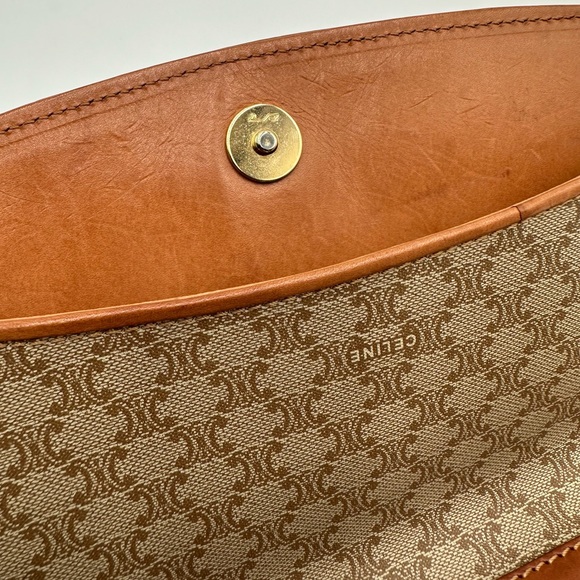 Authentic Vintage Celine Macadam Triomphe Leather Clutch Bag - Picture 14 of 17